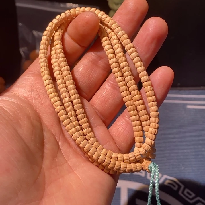 手串文玩核桃…………1