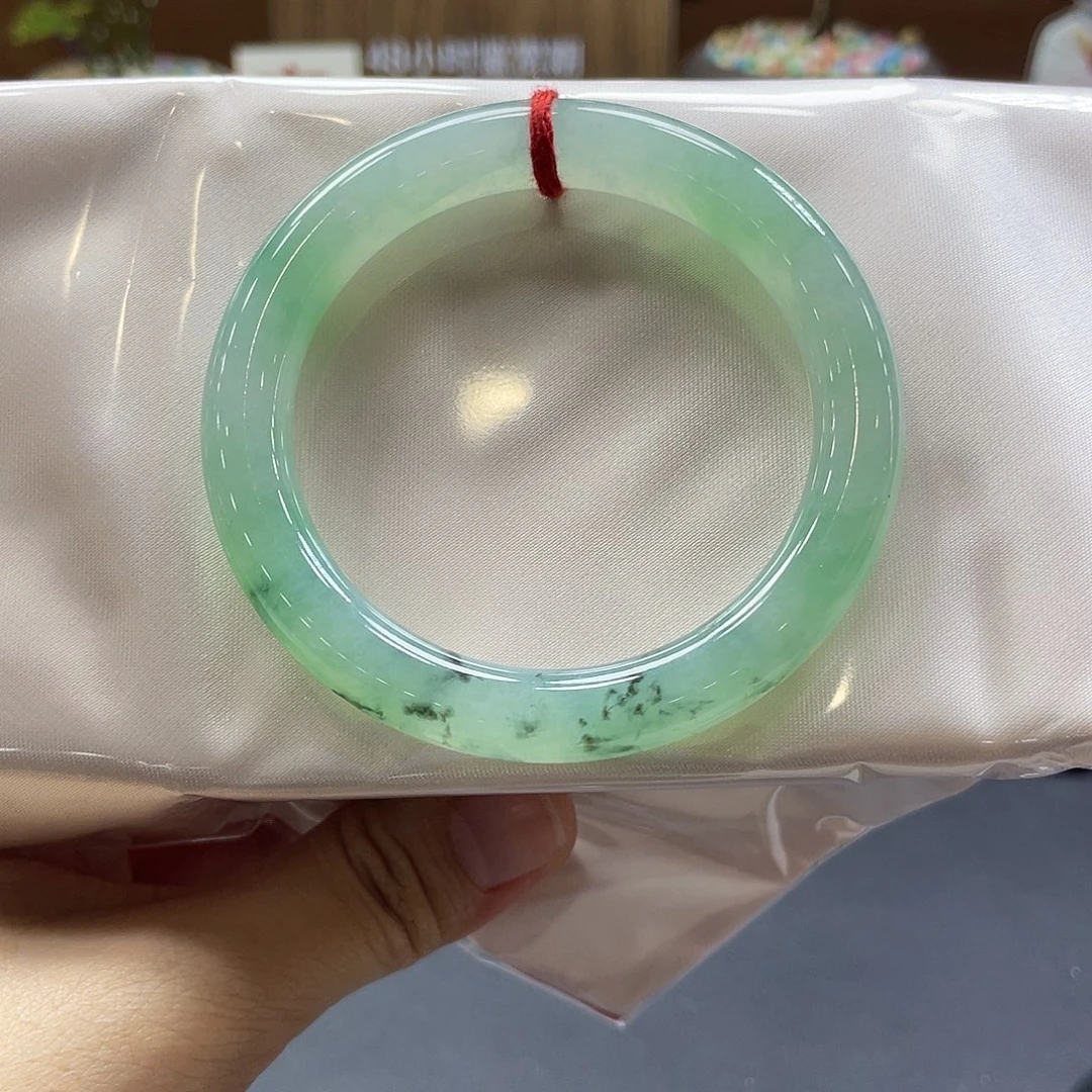 翡翠未镶嵌手镯30