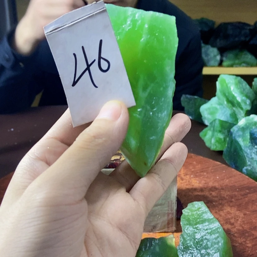 【闪购商品】蛇纹石玉岫玉原石未镶嵌