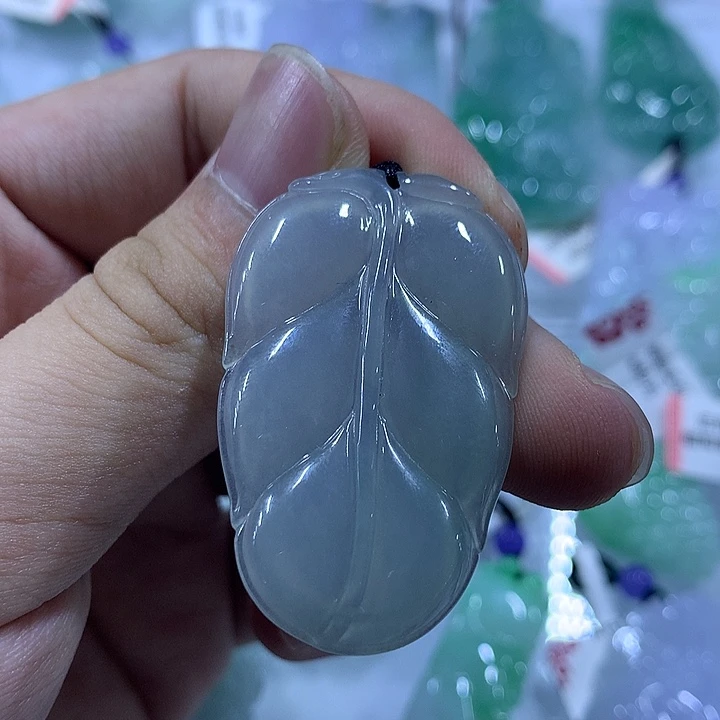 翡翠未镶嵌颈饰天然翡翠A货吊坠