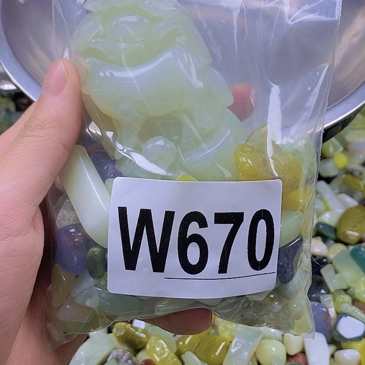 未镶嵌岫玉鱼缸石