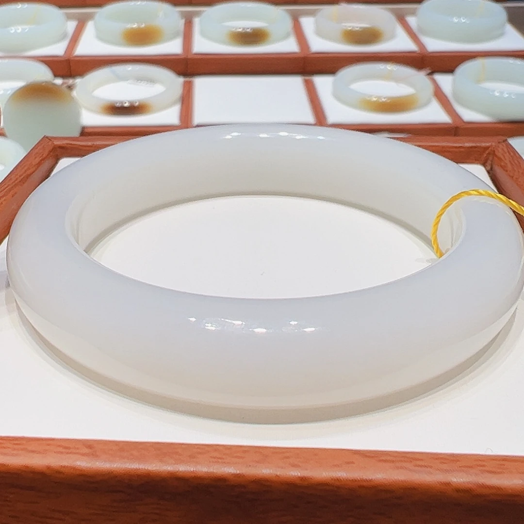 和田玉未镶嵌手镯羊脂白5455