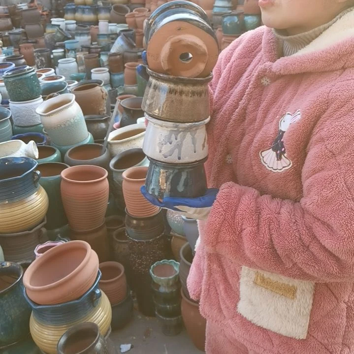 红陶口11高9瑕疵颜色随机四个盆