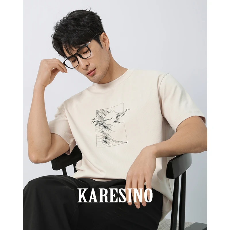KARESINO轻盈透气棉感夏季休闲时尚简约百搭印花圆领短袖T恤衫男