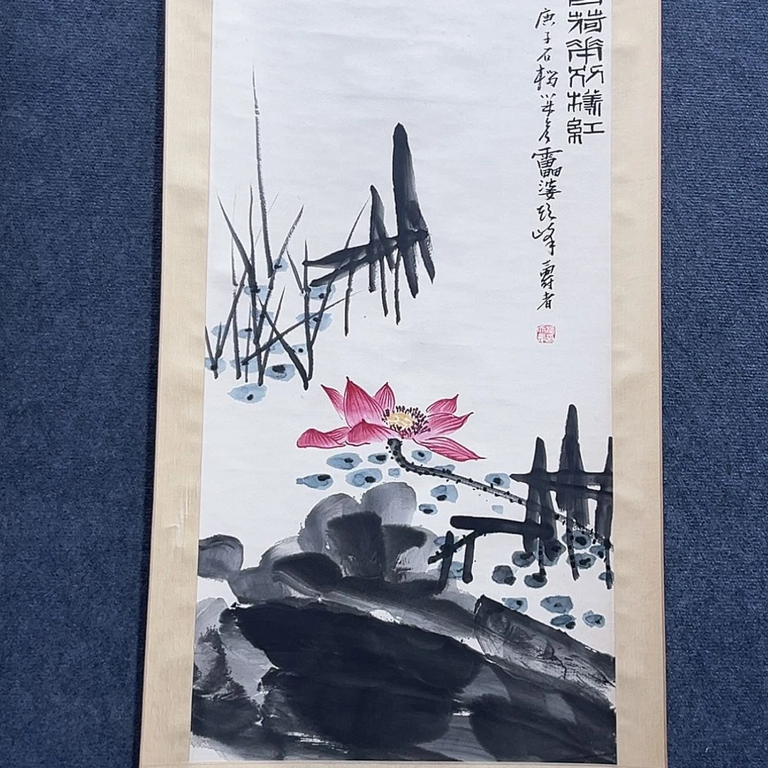 隔空玻璃是用不锈钢材料做得非常