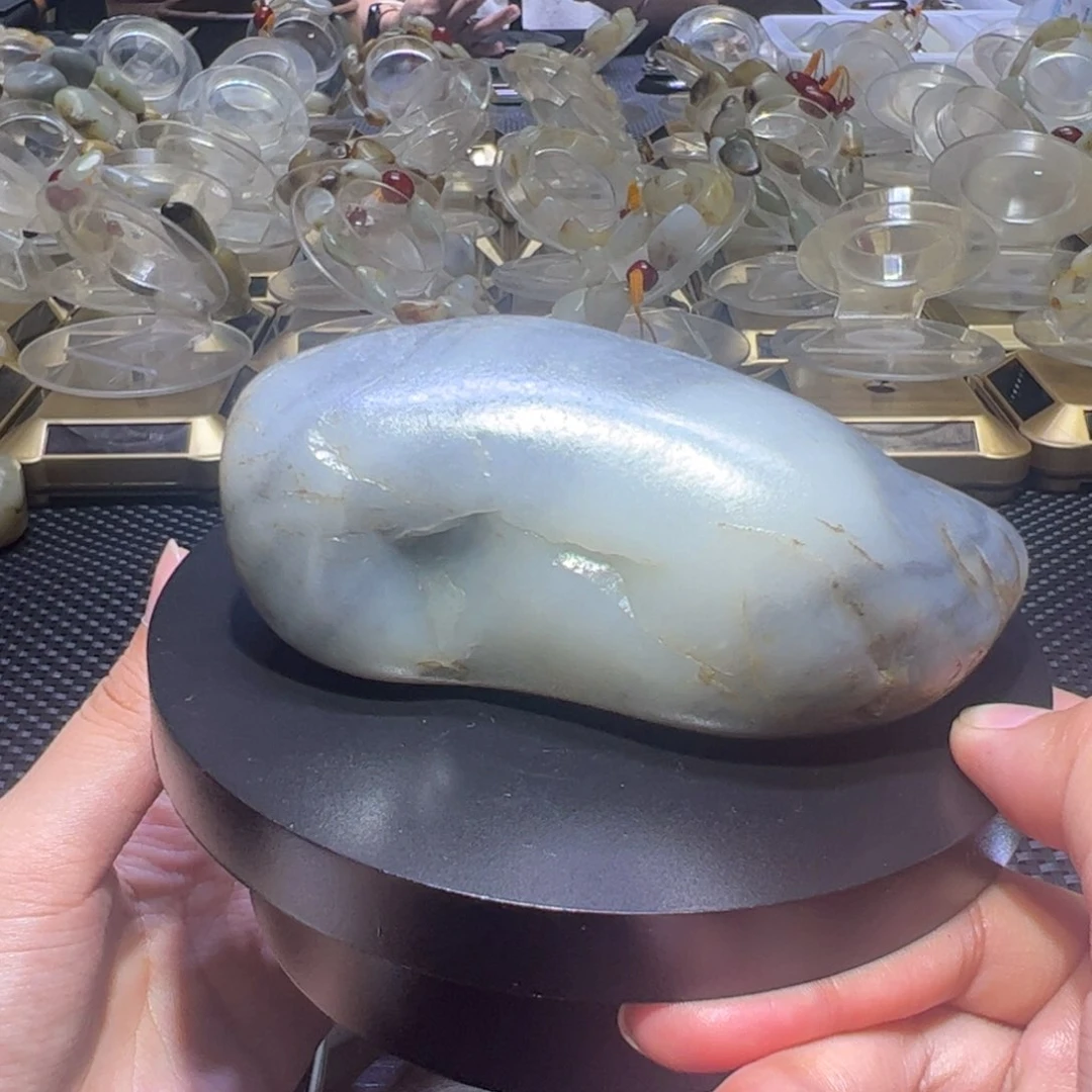 和田玉（子料）未镶嵌吊坠(不含链)392克