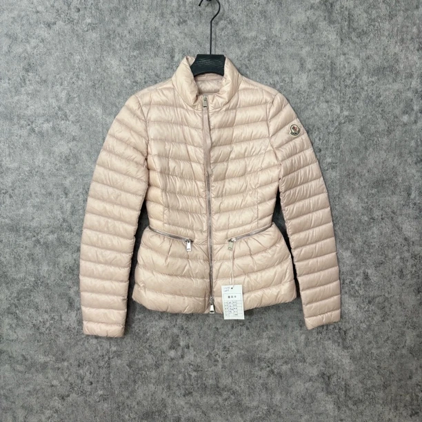 95新 MONCLER 蒙口浅粉色羽绒服