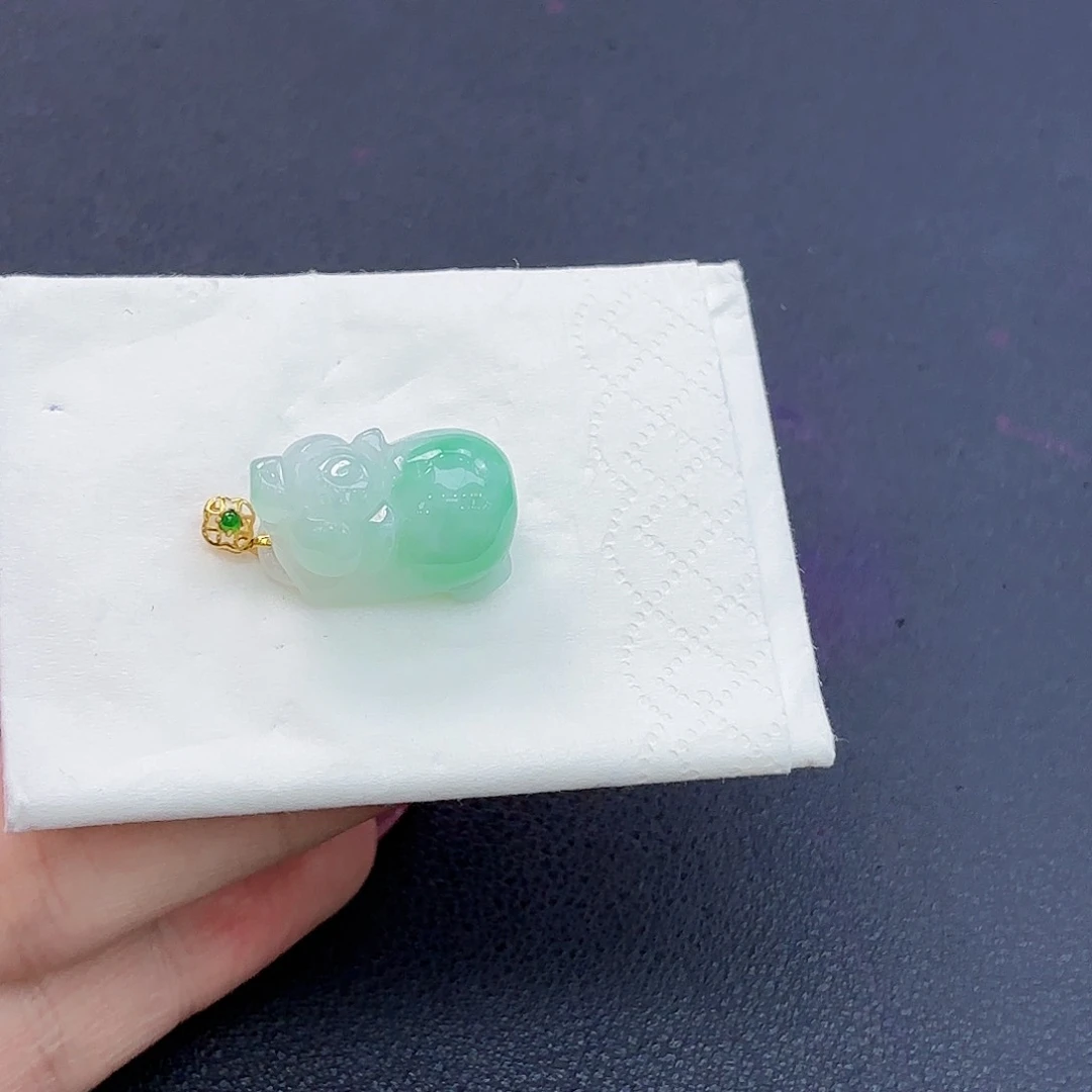 翡翠18K金镶嵌颈饰精品•吊坠