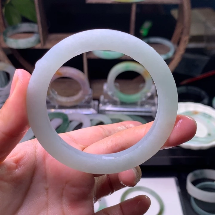 未镶嵌翡翠定制翡翠