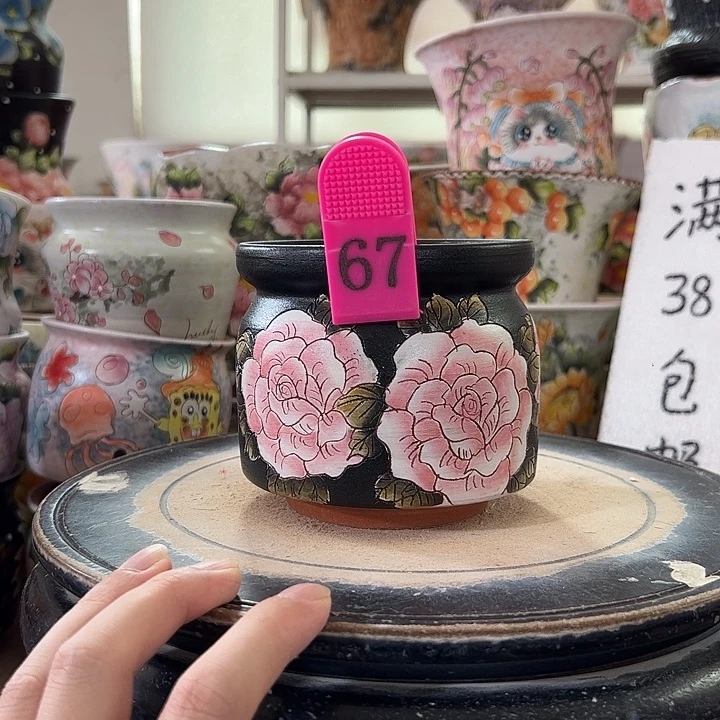 紫砂花盆哈哈哈哈哈