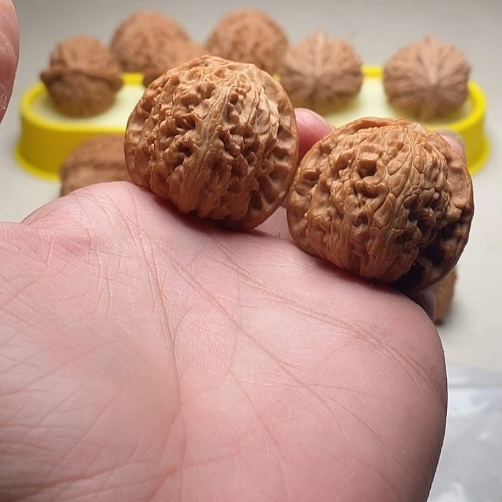 吊坠文玩核桃秋白