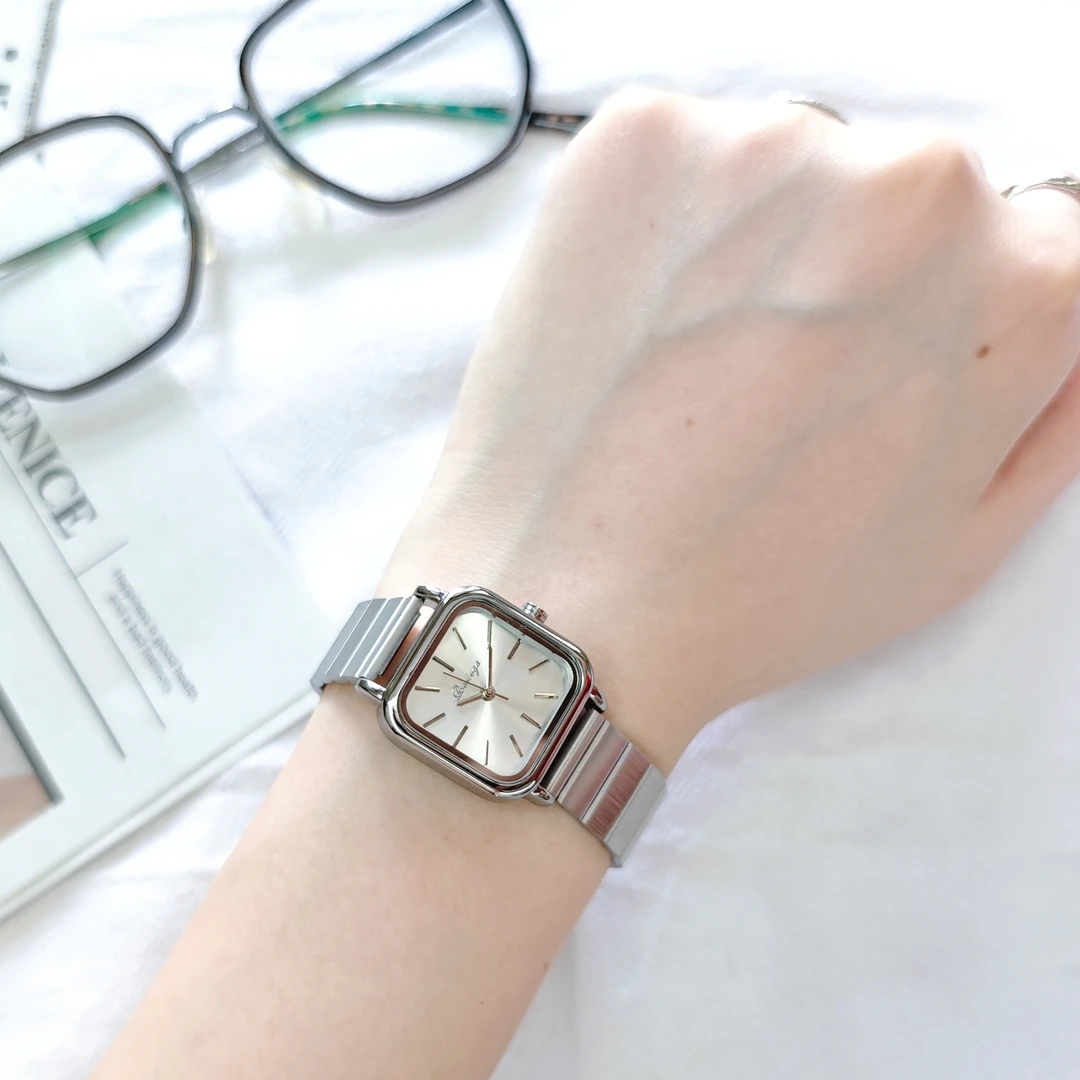轻奢小众方形女士学生手表简约气质精致小方表石英防水腕表