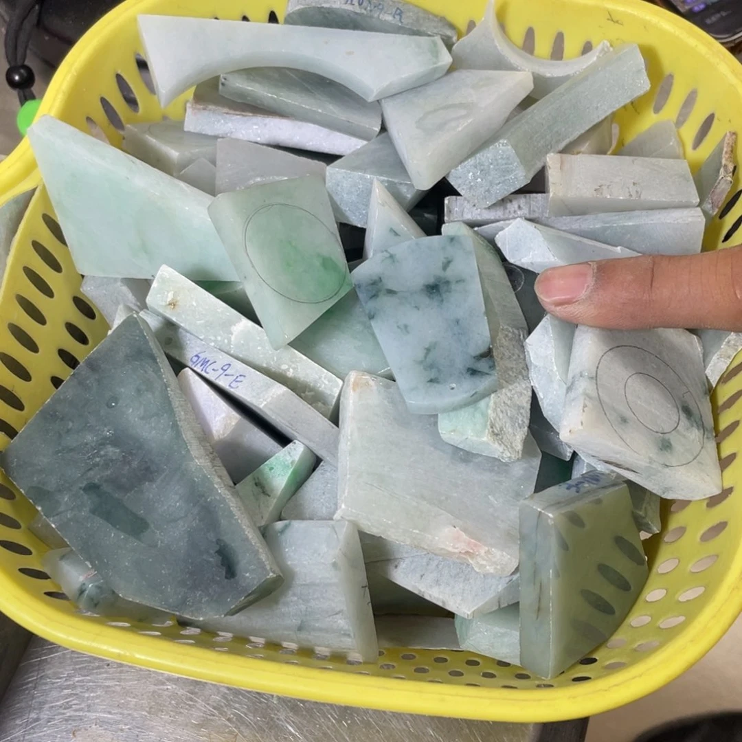 定制翡翠未镶嵌包工多样性发一