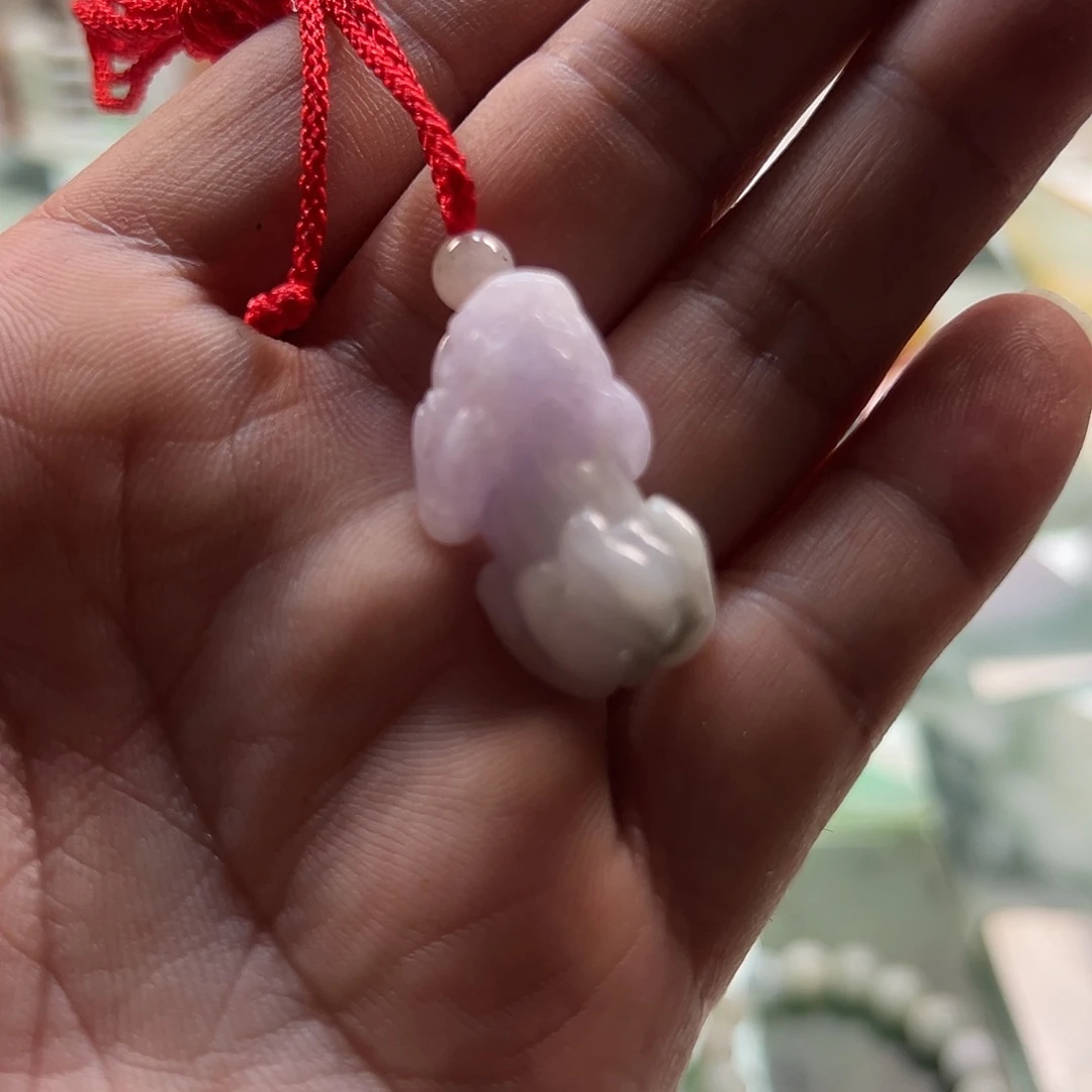 刘***沅未镶嵌挂件翡翠毛