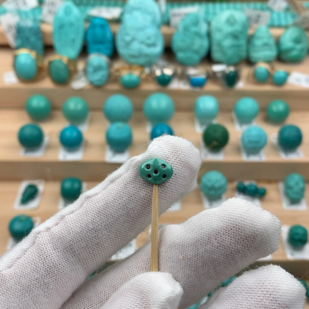 绿松石配饰未镶嵌