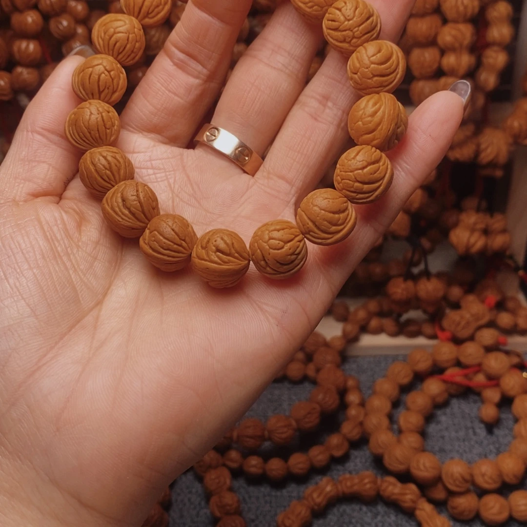 吊坠桃核龙队桃枭