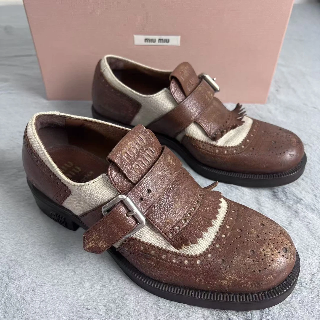 未使用 MIU MIU/缪缪 35.5码！miumiu 皮革搭扣正装皮鞋 棕灰色