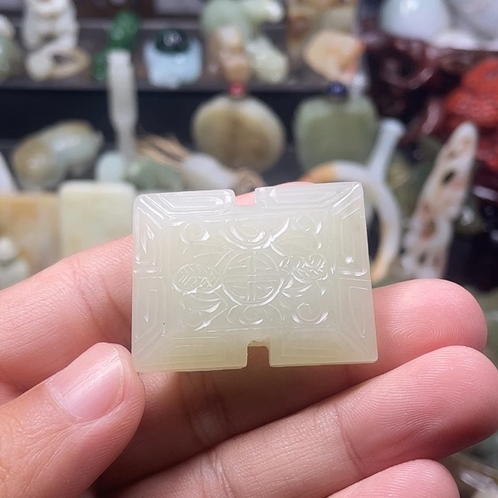 和田玉（糖玉）未镶嵌颈饰
