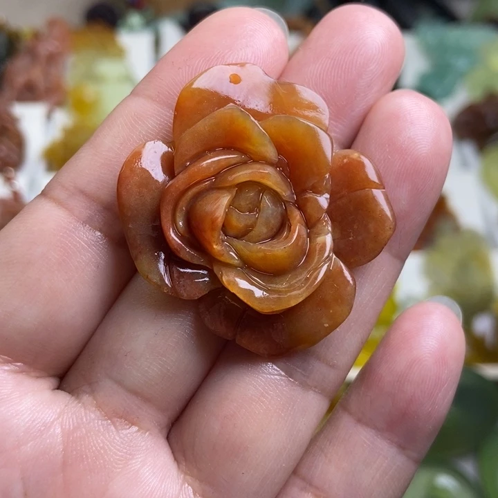 蛇纹石玉未镶嵌挂件