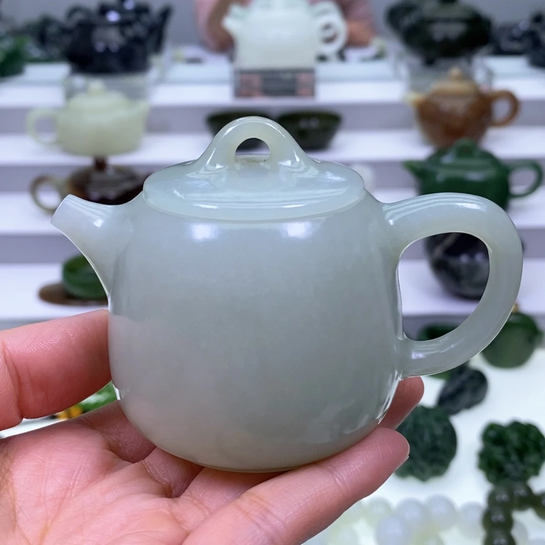 和田玉未镶嵌摆件一***年茶壶