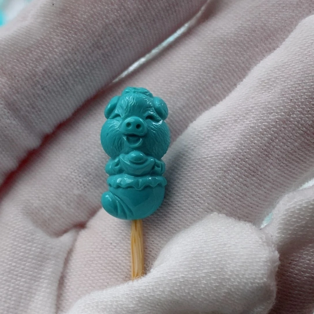 绿松石配饰未镶嵌