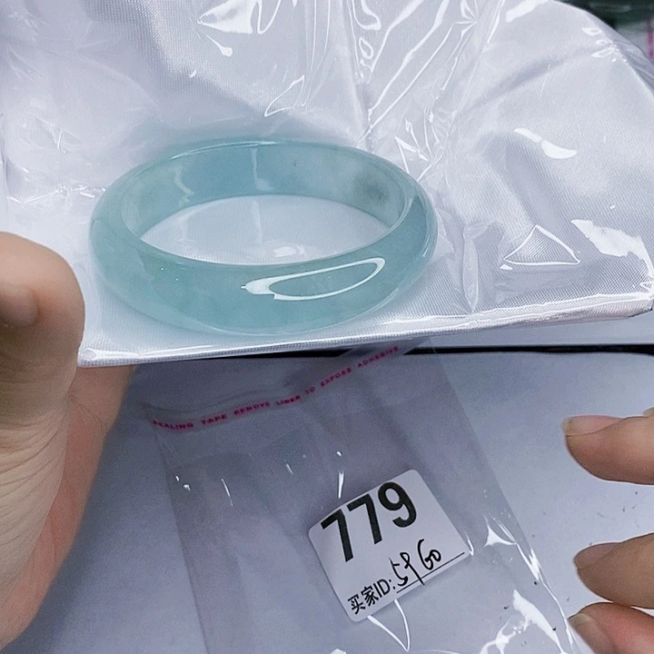 翡翠未镶嵌手镯一图一物实物为准