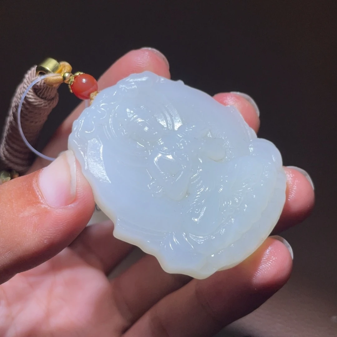 和田玉未镶嵌颈饰D