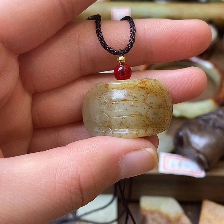 和田玉（糖玉）未镶嵌颈饰