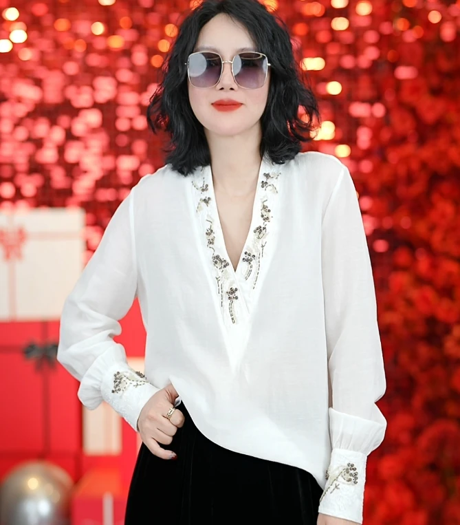”白芷“时尚百搭优雅刺绣钉珠衬衫/H9054