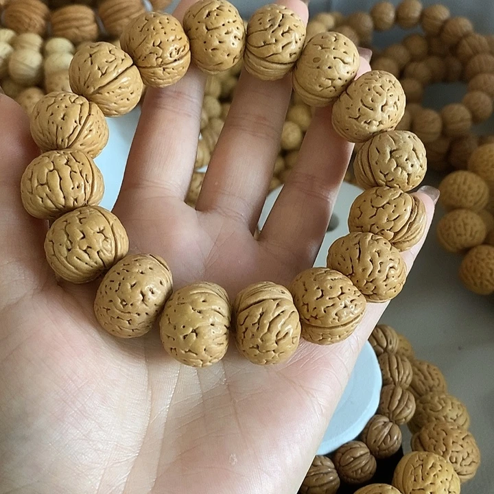 L****桃核吊坠666666666