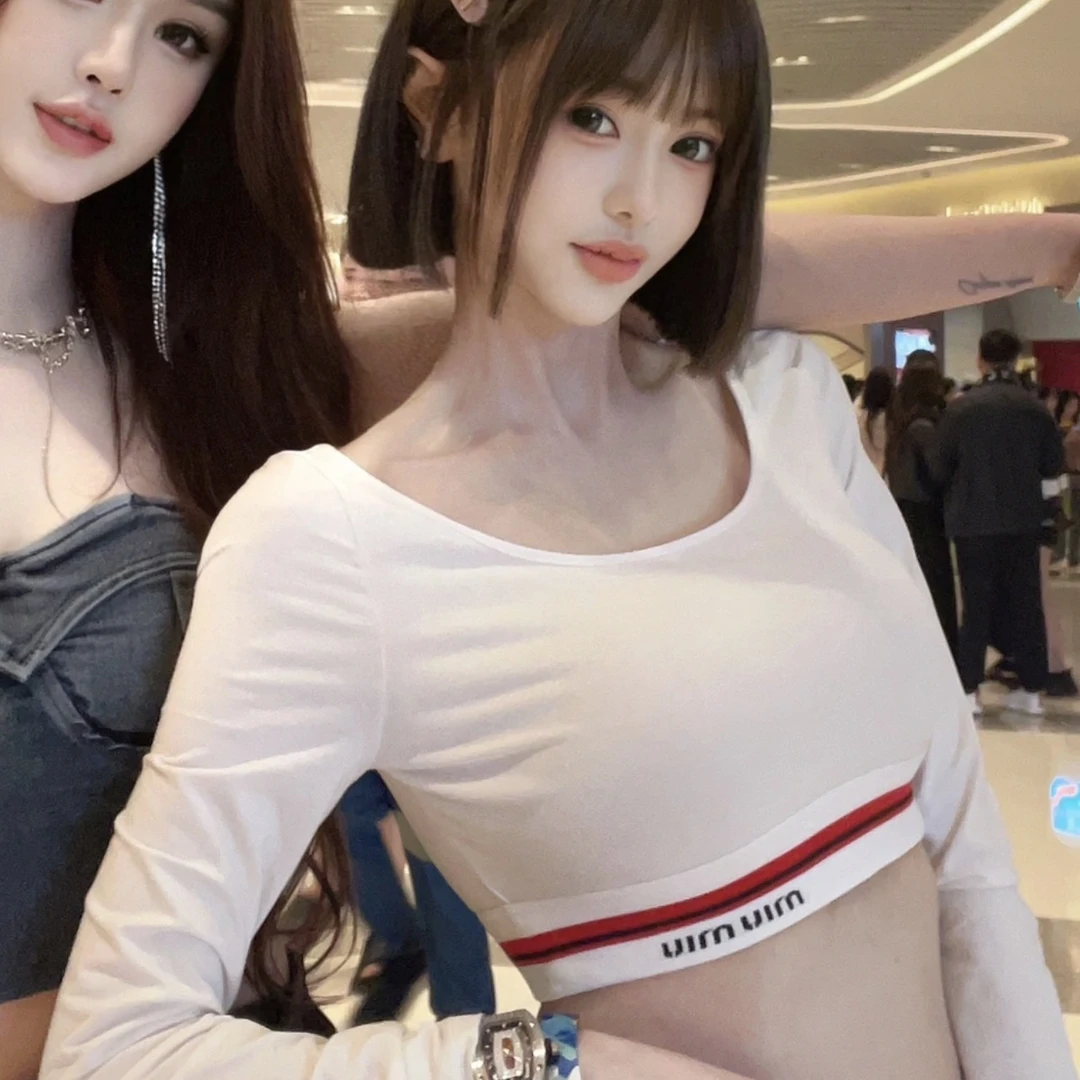 99新 MIU MIU/缪缪 2dd046/休闲圆领套头短款长袖卫衣 棉 S码