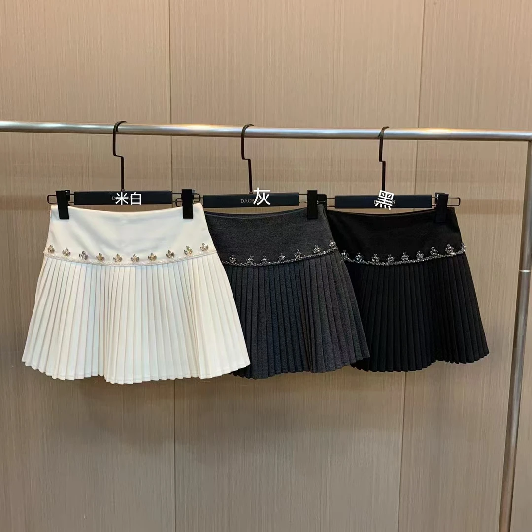 DACPAN-“柔性力量”手工钉珠百褶短裙 有安全裤 2025/盼·PP 2096-6