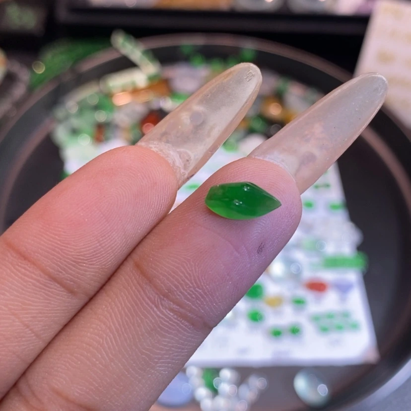 【闪购商品】翡翠挂件未镶嵌山