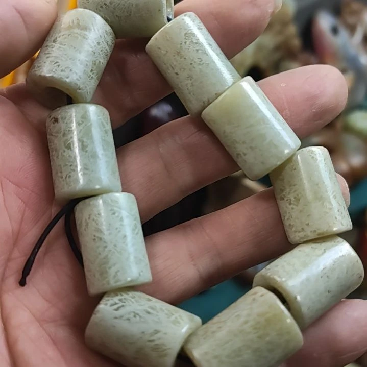 和田玉（糖玉）未镶嵌挂件