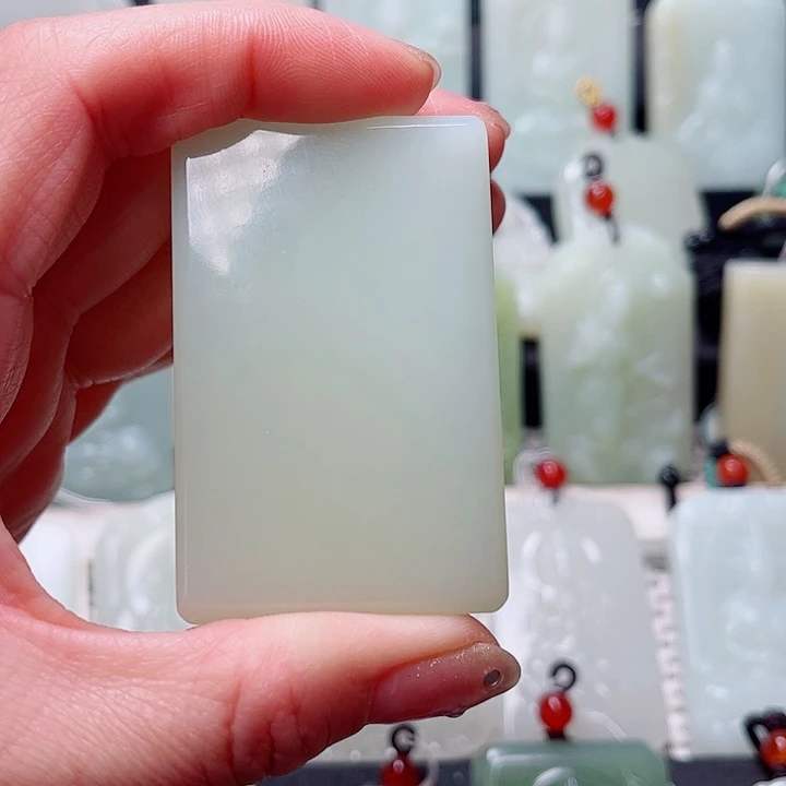 我***和田玉未镶嵌挂件