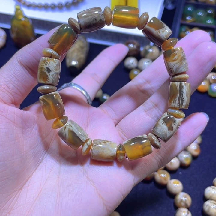 琥珀未镶嵌裸石手串