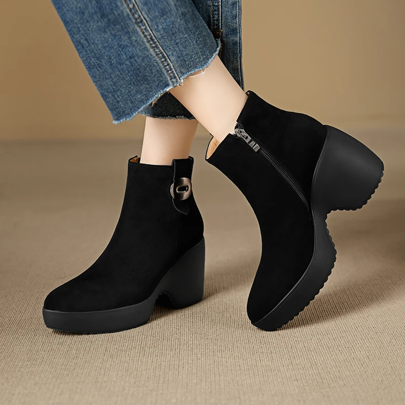 AACCK手工女鞋9.5CM新款坡跟单靴女复古黑色时尚百搭防水台马丁靴