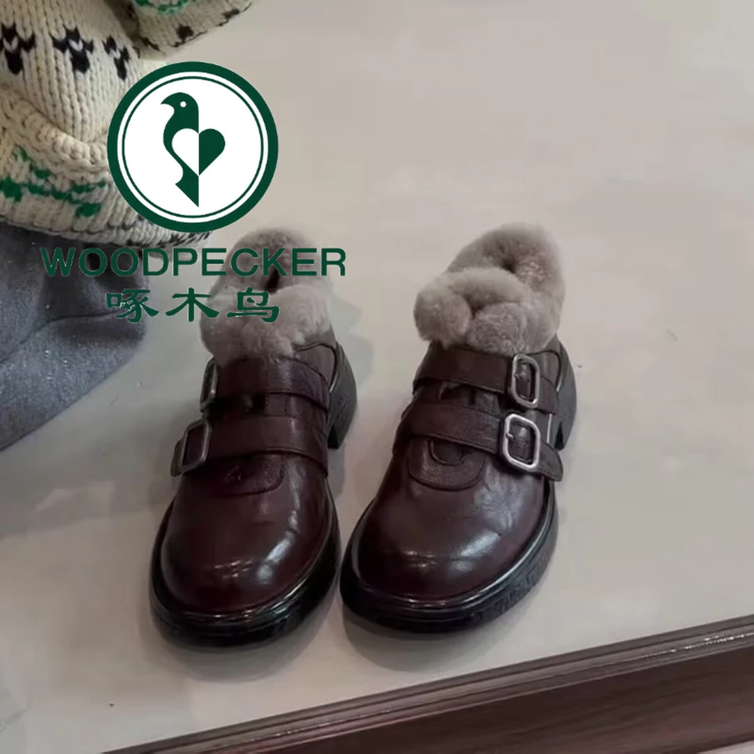 啄木鸟小众英伦风双皮带毛毛鞋2025新款加绒小皮鞋粗跟单鞋女棉鞋