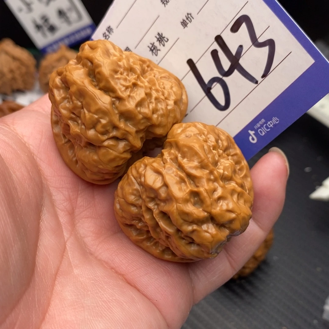 萳***.桃核把件蛤蟆41mo'