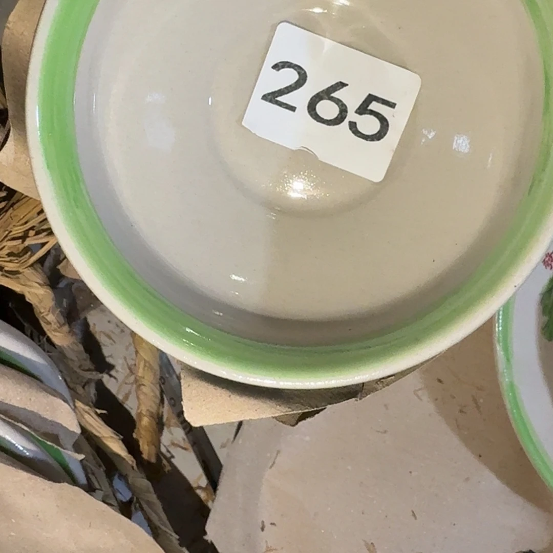 紫***来茶盏他还要一套房产抵押证