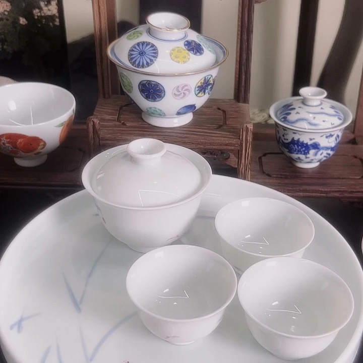 景德镇陶瓷艺术朱清鱼戏套组