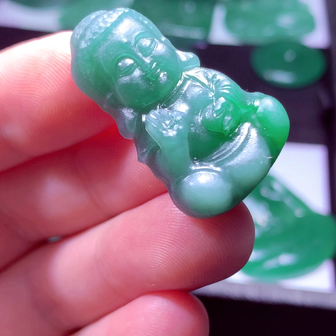 夜***6定制翡翠未镶嵌天然翡翠A货 官方基地发货