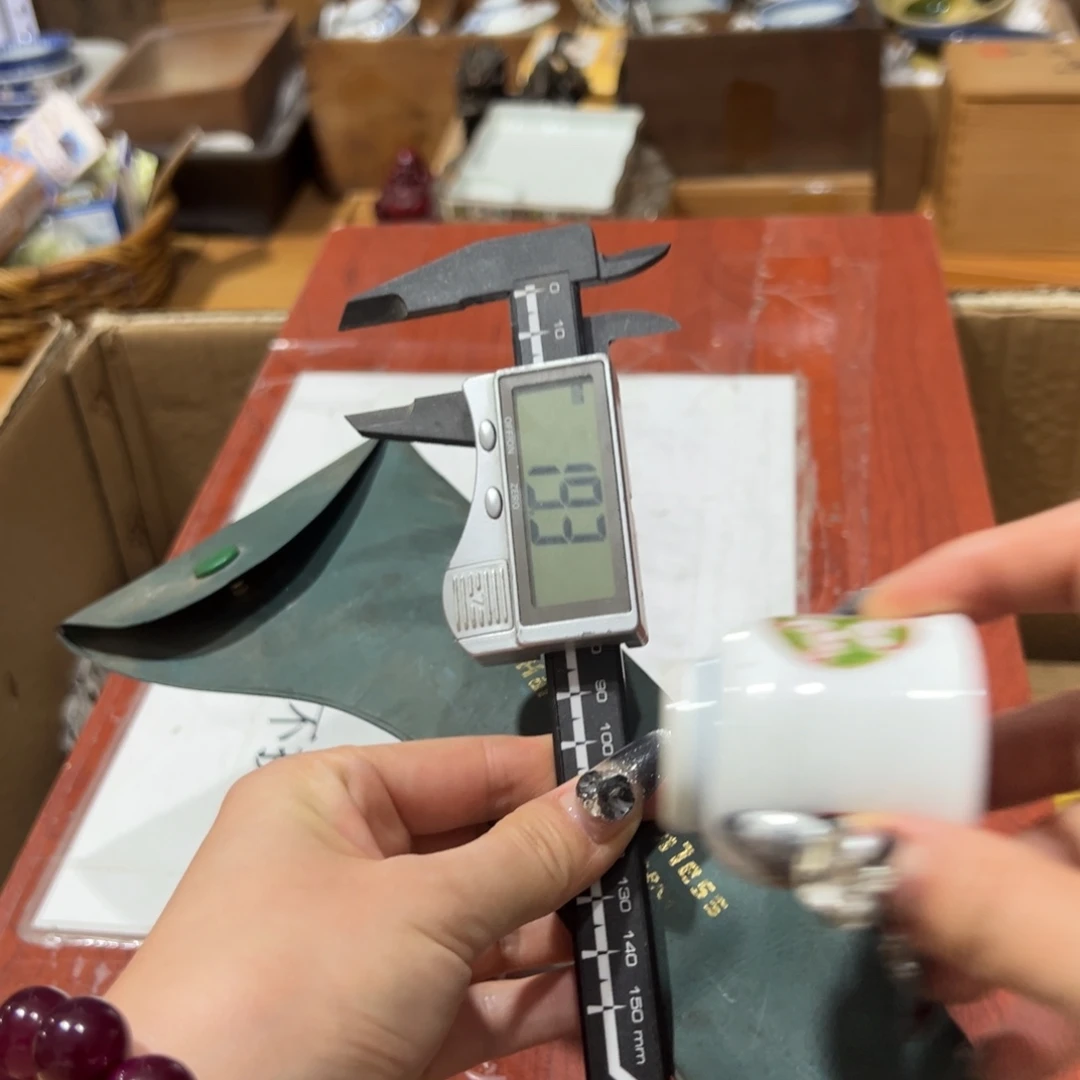 好看的瓷器小杯杯