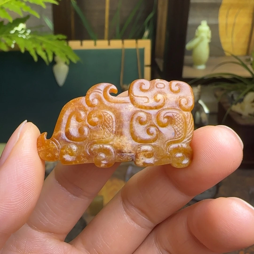 星****和田玉（糖玉）未镶嵌颈饰