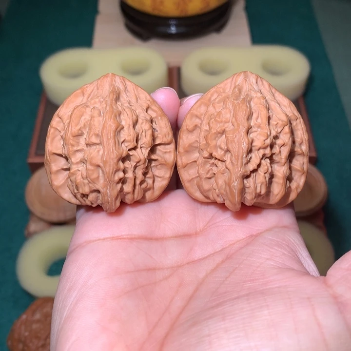 核桃文玩核桃把件火焰马蹄