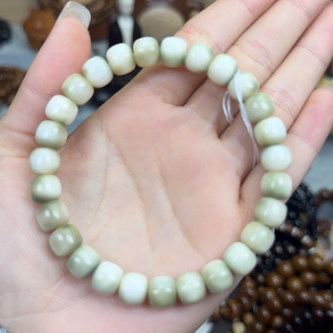 龙脊菩提吊坠9mm绿透老型福利