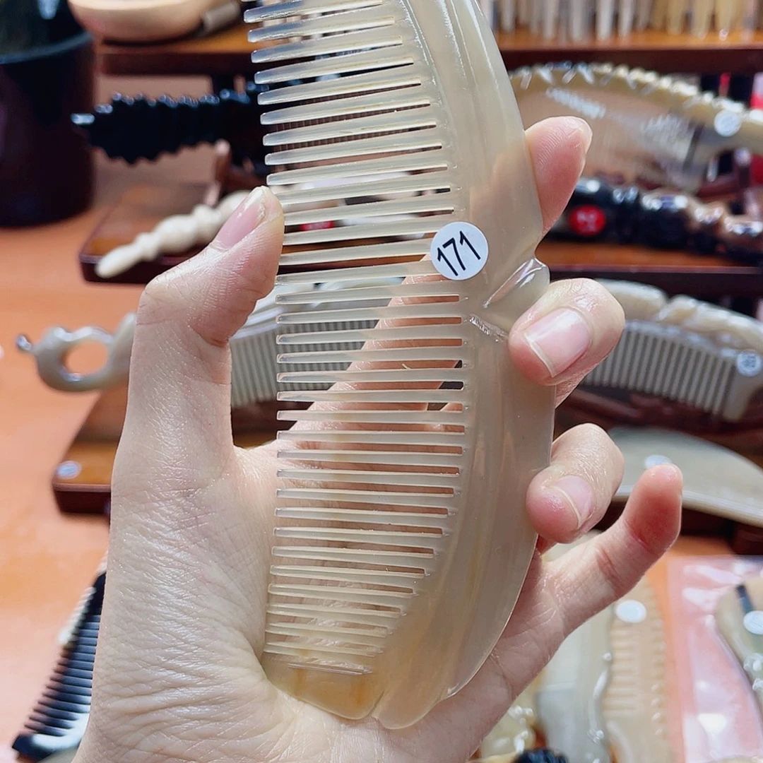 纯手工制作牛角梳171