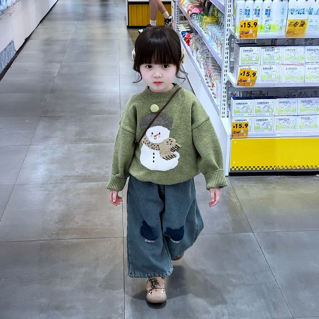 新款女童加绒牛仔裤毛衣套装卡通可爱套头针织上衣女宝保暖毛线衣