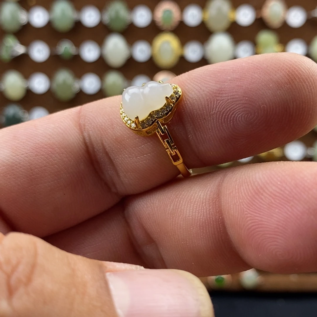 和田玉（白玉）戒指合金