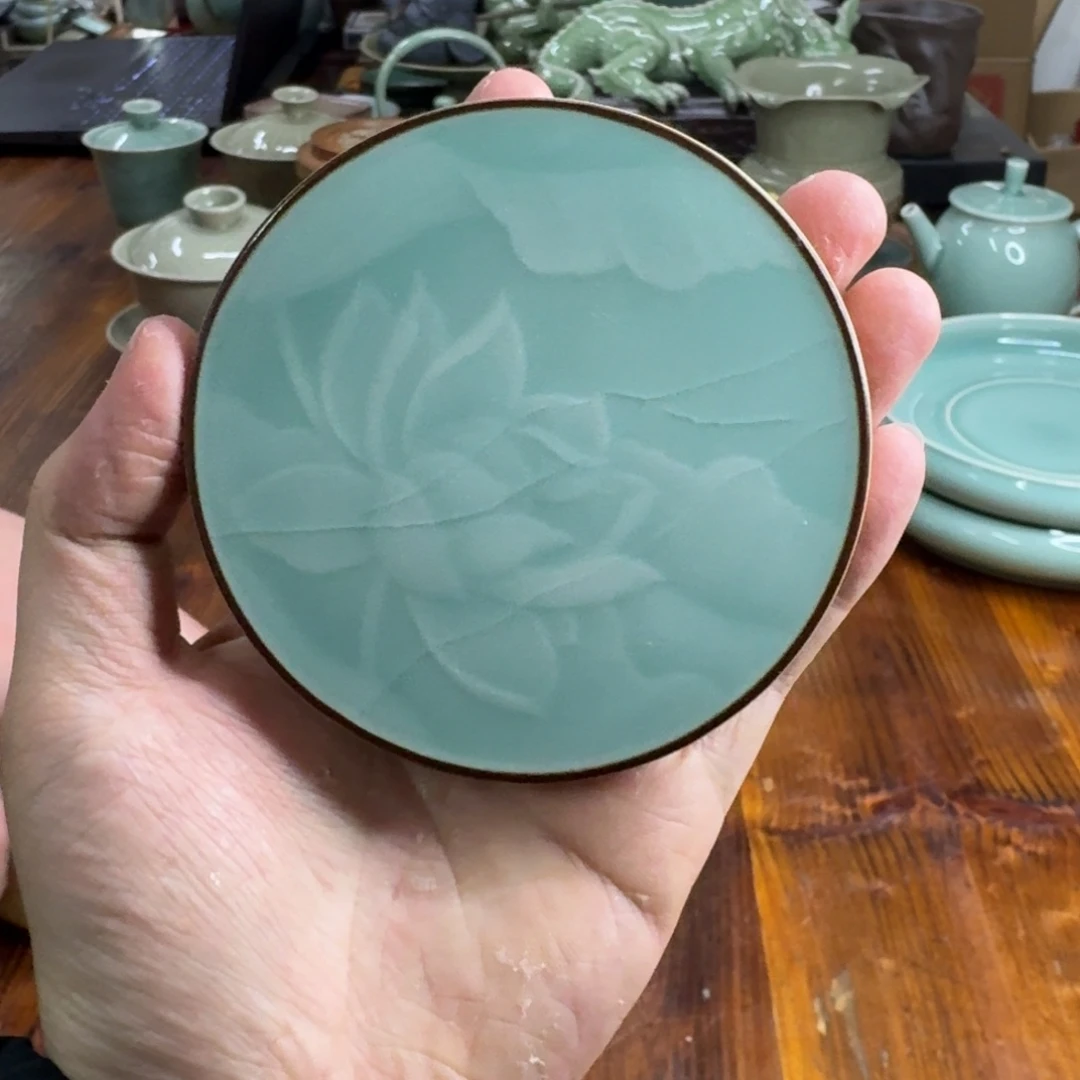 小仲龙泉青瓷微瑕7841